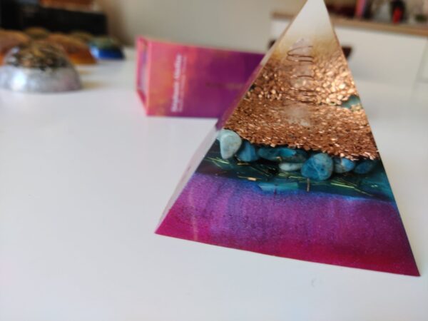 Les orgonites en forme de pyramide (petite) – Image 8