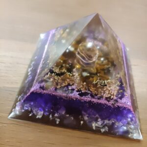 Les orgonites en forme de pyramide (petite)