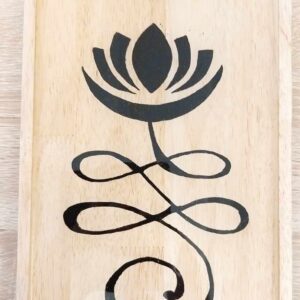 Plateau lotus Om