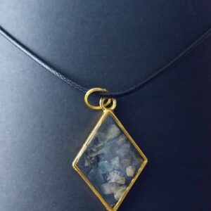 Collier losange rempli de labradorite